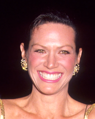 Fichier:Pamela Hensley.png